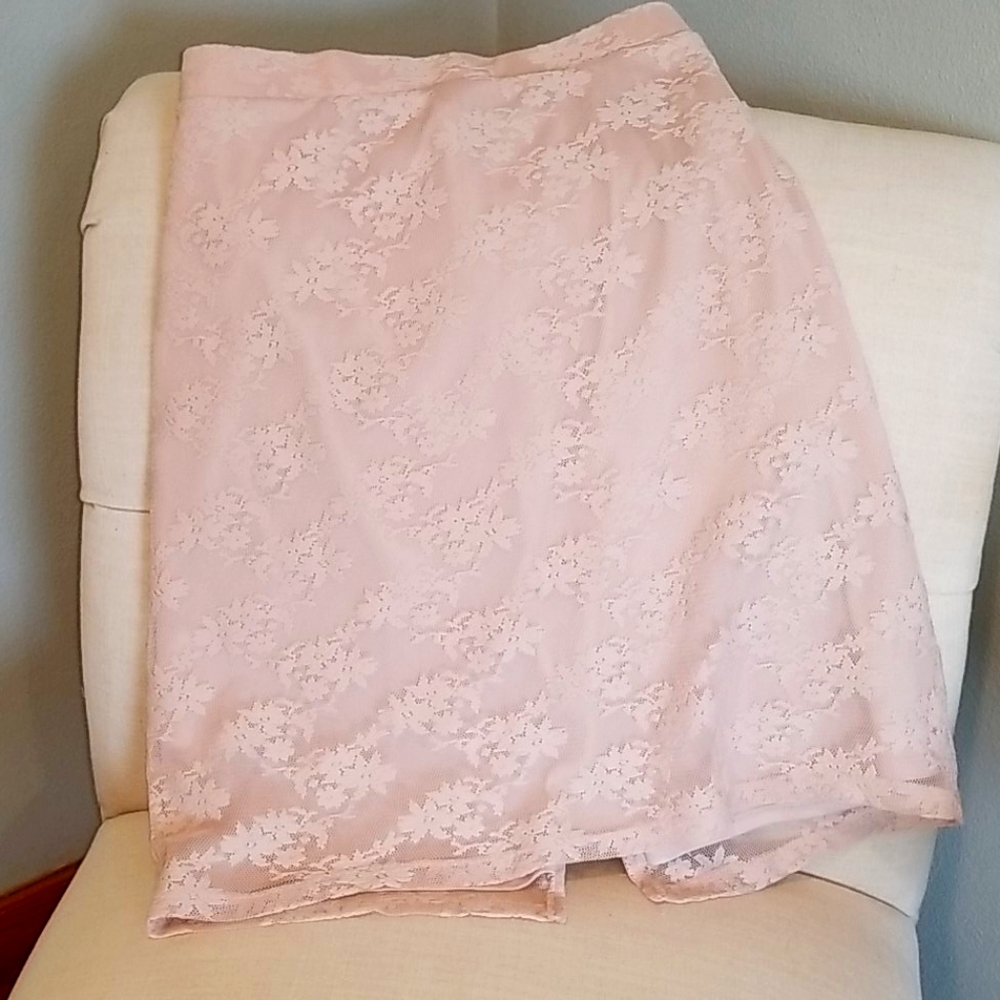 Maurice's blush floral lace skirt